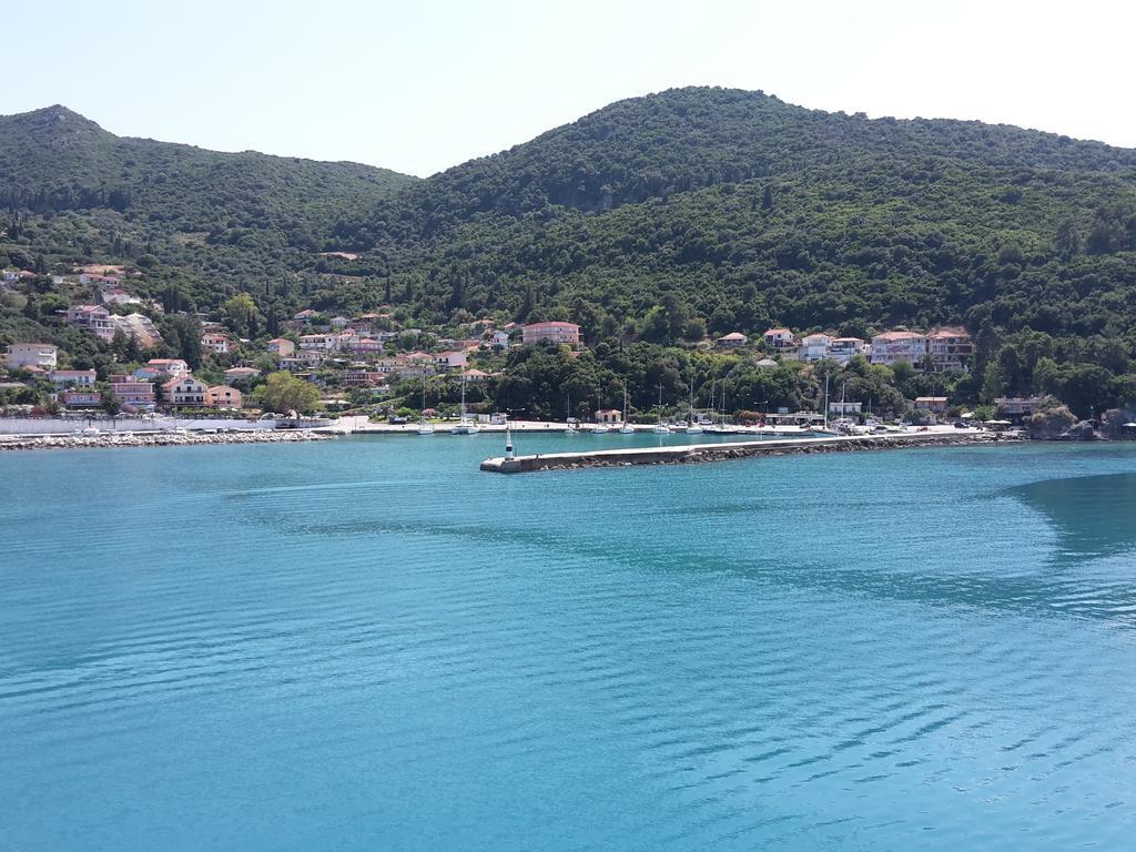 Friderica House Hotel Poros  Eksteriør billede
