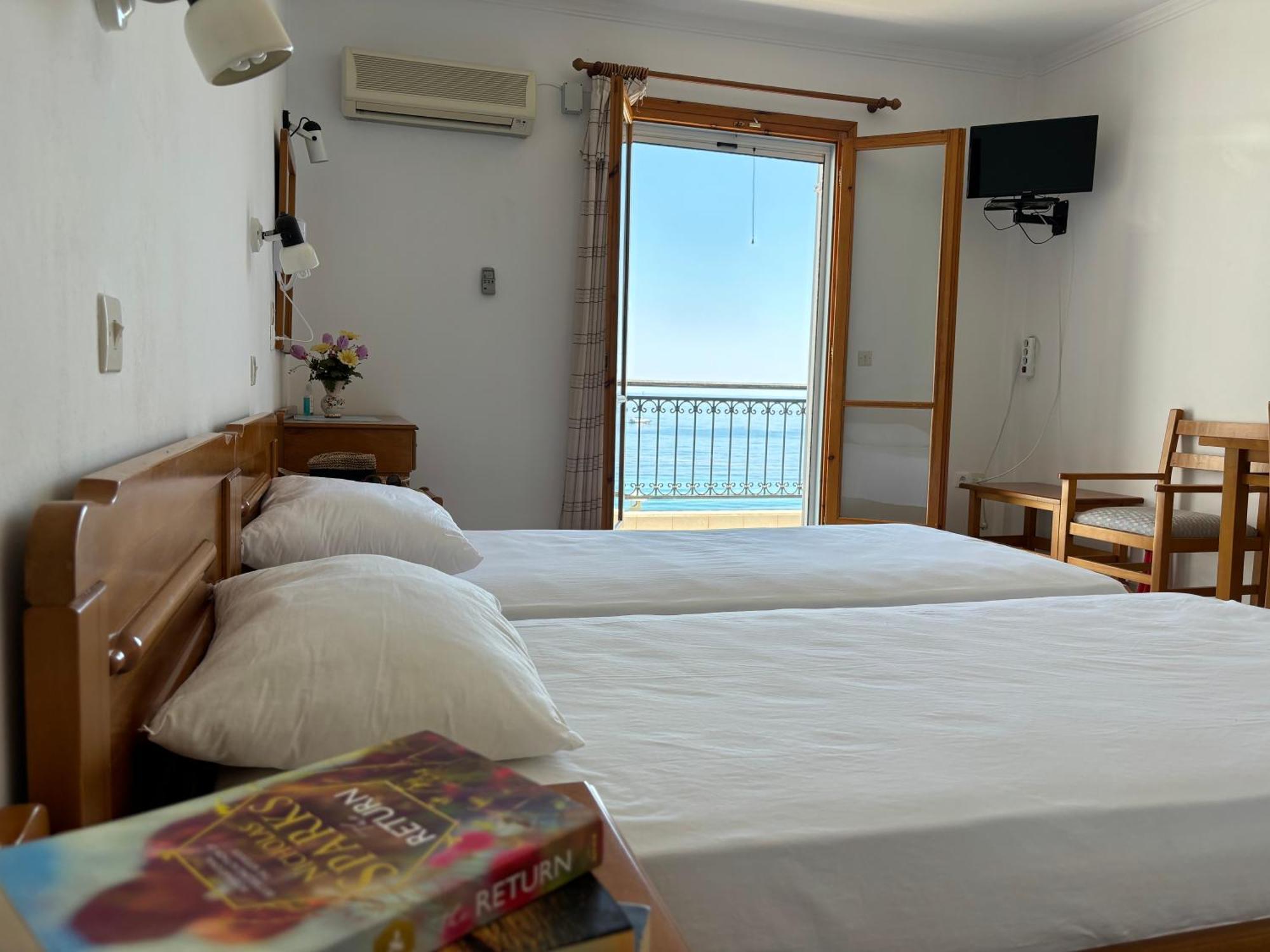 Friderica House Hotel Poros  Eksteriør billede