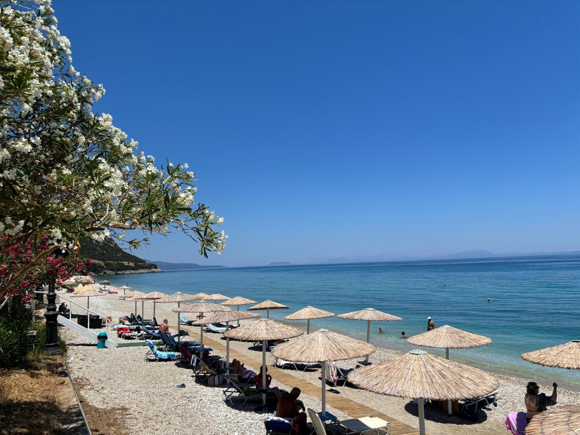 Friderica House Hotel Poros  Eksteriør billede
