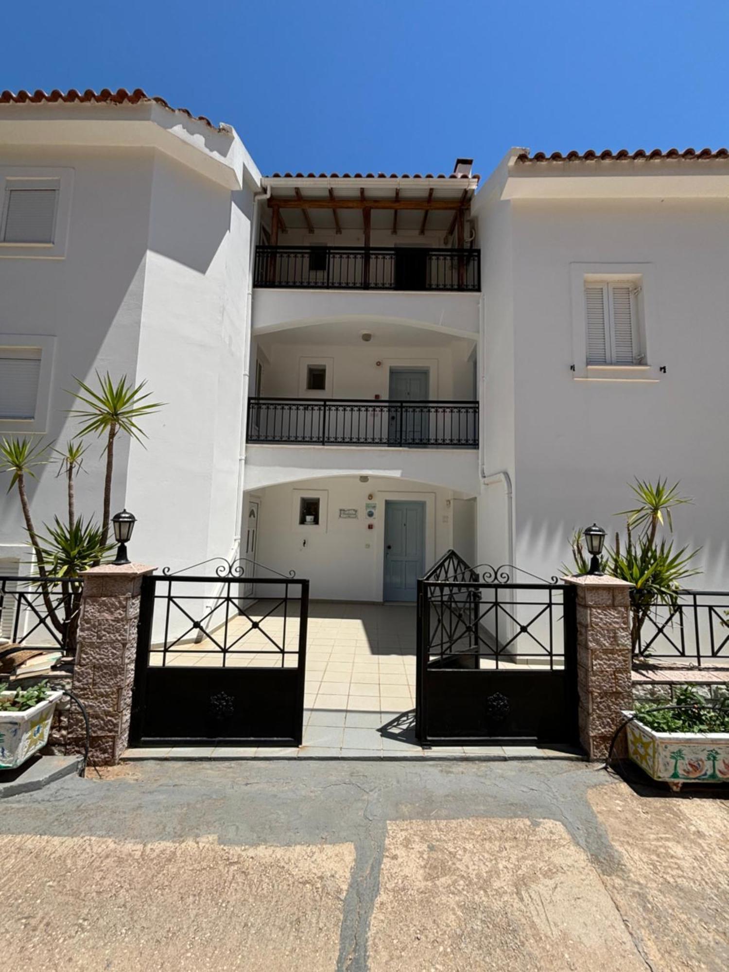 Friderica House Hotel Poros  Eksteriør billede