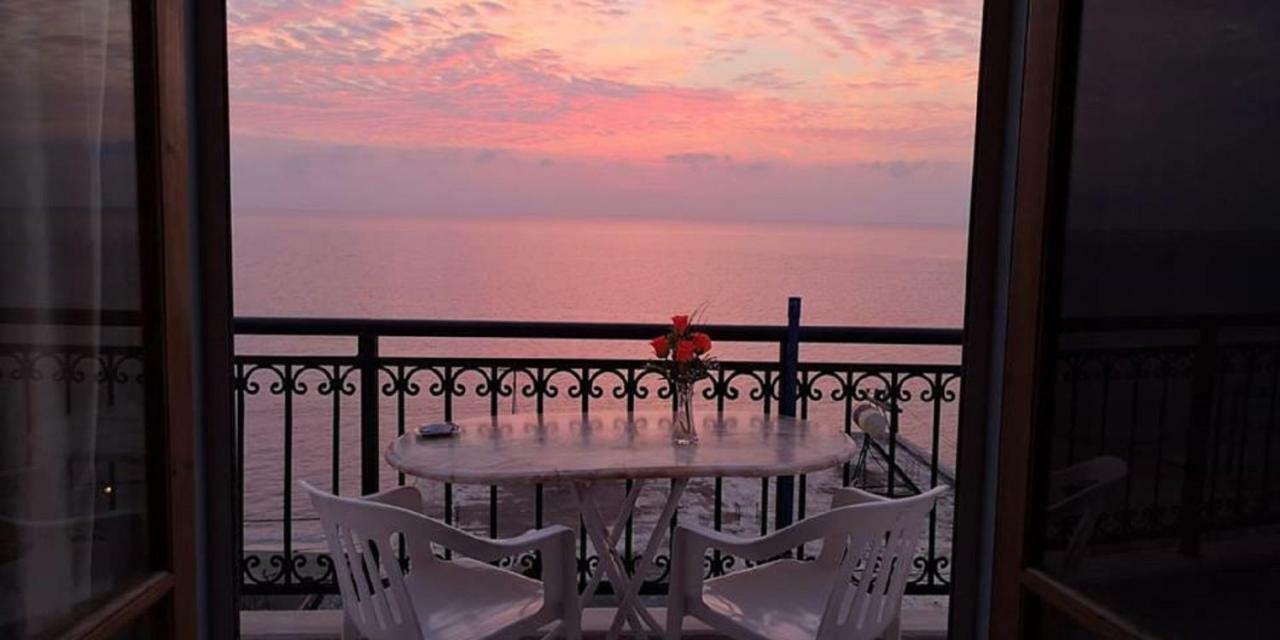 Friderica House Hotel Poros  Eksteriør billede